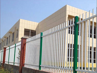 廠區(qū)鋅鋼柵欄圖片4