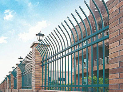 單彎鋅鋼護(hù)欄圖片3