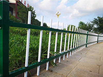 鋅鋼草坪護(hù)欄圖片4