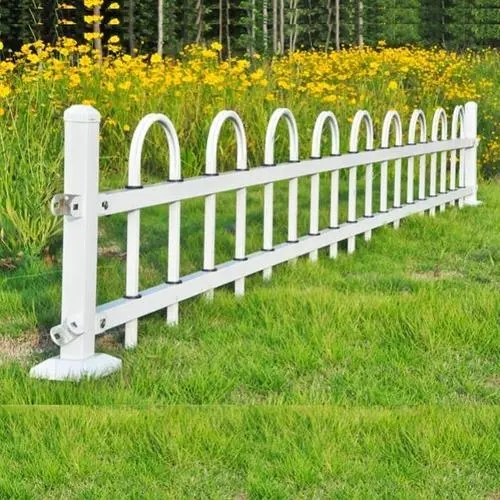 U型草坪護(hù)欄圖片 U型草坪護(hù)欄圖片